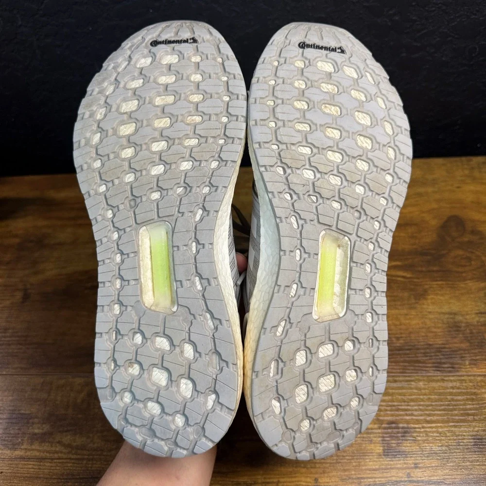 Adidas Ultraboost 20 FX8282 Grey Primeknit Running Shoes Womens Size 9